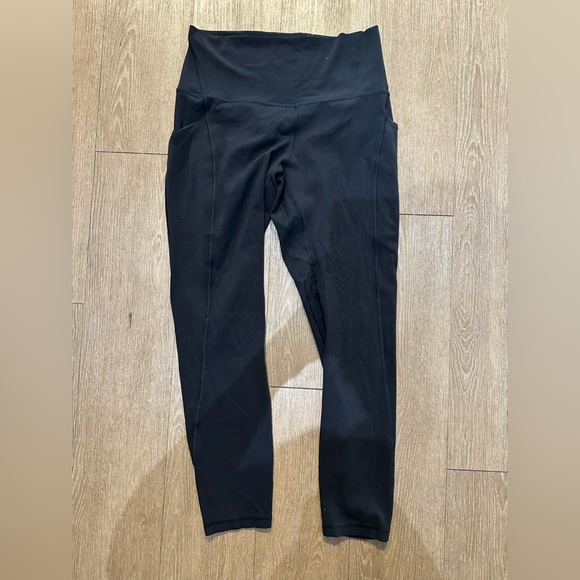Lululemon Size 8, Pocket align leggings. In decent condition!! - Picture 1 of 3
